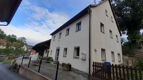 Foto - Einfamilienhaus - 850,00 EUR Kaltmiete,