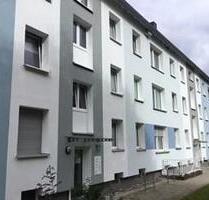 Geräumige 2-Zimmer-Wohnung in ruhiger Lage, aber in Nähe des ICE-Bahnhofs ! - Kassel Bad Wilhelmshöhe