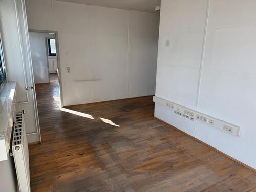 Foto - Büroflächen in Spaichingen – 3 Räume, Küche, 2 WCs, 80 m²