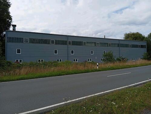 Foto - 700m² Lager + 85m² Büro + Freiflächen