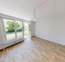 Modernisierte 2-Raum-Wohnung mit Balkon nahe Stadtpark - Chemnitz Kapellenberg