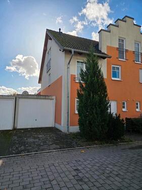 Foto - Doppelhaushälfte auf Eckgrundstück, Neubaug. Widdersdorf v Privat