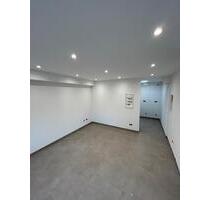 ERSTBEZUG mit Küche: 1 Zi Wohnung 25qm in 97944 Schweigern - Boxberg