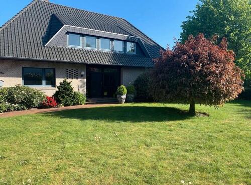 Foto - Einfamilienhaus 195m auf 1050m Grundstück! Ohne Provision!