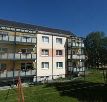 Renovierte 3-Raum-WE mit Wanne und Balkon - Schleiz