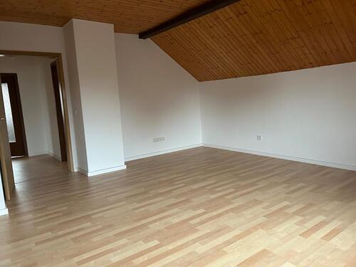 Foto - Großzügige, helle Dachgeschoss-Wohnung 2 ZKB