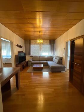 Foto - ++großzügige 4 Zi-Whg mit Garage in Stgt-Untertürkheim zu vermieten++