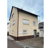 Einfamilienhaus mit großer Werkstatt, Terrasse & Ausbaupotential - Vaihingen an der Enz