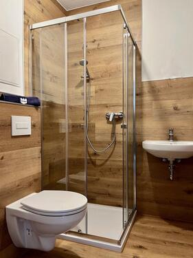 Foto - Modern, hell und bereit für Sie! Sanierte 1-Raum Wohnung - barrierefrei!