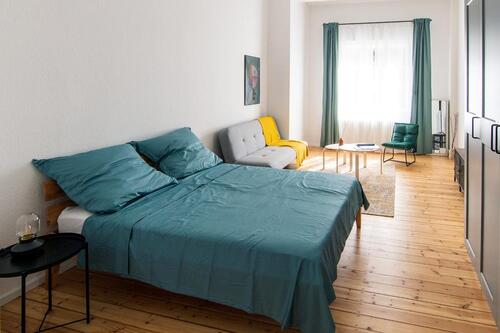 Foto - Voll möblierte 2-Zimmer Wohnung in einem charmanten Altbau.