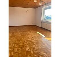 Gepflegte 2-Zimmer-Wohnung mit Einbauküche, großem Balkon - Lotte