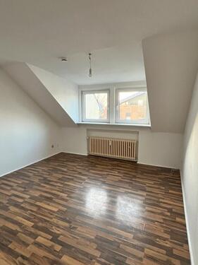 Foto - 1 Zimmer Dachgeschoßwohnung zur Miete in Mönchengladbach