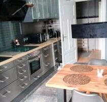 Ausgefallene Altbauwohnung, vollmöbliert - Wilhelmshaven