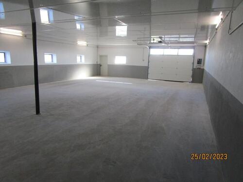 Foto - Renovierte Lagerhalle - 420,00&nbsp;EUR Kaltmiete, ca.&nbsp; 3,00&nbsp;m&sup2;