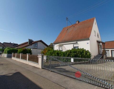 Foto - Einfamilienhaus mit großem Grundstück KEINE MAKLER