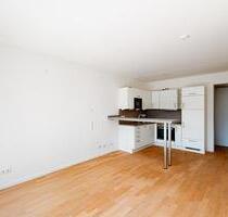 Living Lyon: Moderne 3-Zimmer-Wohnung mit EBK - Frankfurt am Main Niederrad