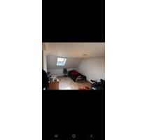 1 Zimmer WG zu vermieten - 570,00&nbsp;EUR Kaltmiete, ca.&nbsp; 25,00&nbsp;m&sup2; in Esslingen am Neckar (PLZ: 73733) Brühl