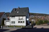 Foto - Anwesen mit Einfamilienhaus und Bungalow mit Einliegerappartment