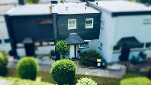 Foto - Modernes Reihenmittelhaus mit Garten, Keller und Garage