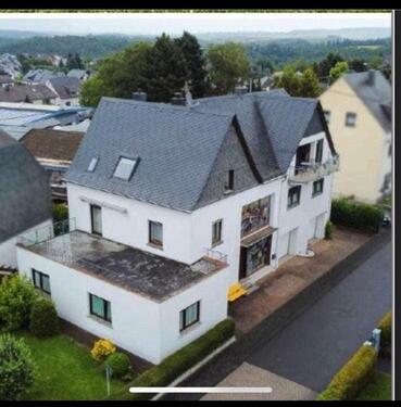 Foto - Frisch renovierte Wohnung mit großer Terrasse in Longkamp (54472)