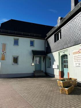 Foto - Kleines gemütliches Häuschen mit Balkon & Garage