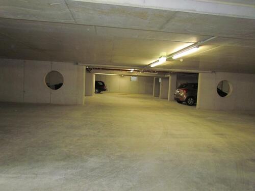 Foto - Stellen Sie Ihr Motorrad sicher und trocken unter!