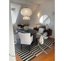 Wunderschöne Dachgeschoss Wohnung in Top Lage von Baden Baden - Baden-Baden