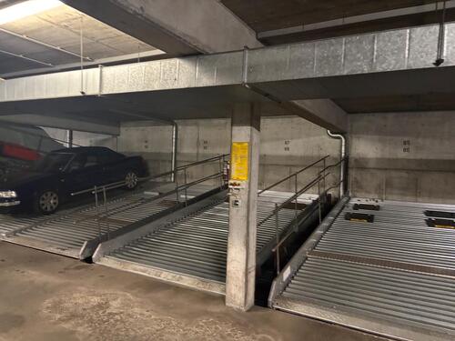 Foto - Tiefgaragenstellplatz (Duplex) zu vermieten – Offenbach