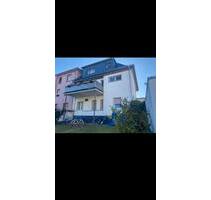 Famillienhaus mit Gewerbe Etage - Frankfurt am Main Fechenheim