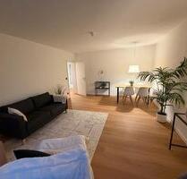 Hochwertig sanierte 3-Zimmer Wohnung mit Süd-Balkon und Garage - Würzburg Lengfeld