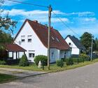 Foto - Doppelhaushälfte auf der Insel Rügen mit Wald und Garten