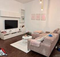 Altenoythe zentral: Moderne Oberwohnung mit Balkon + EBK zur Miete! Neuwertig! - Friesoythe