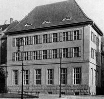 Renovierte 1- Zimmer-Wohnung mit Blick auf das Theater Nordhausen