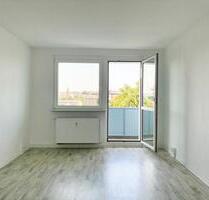 Zentrale Lage + toller Ausblick + sonniger Balkon - Plauen