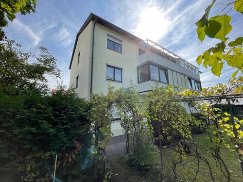 Foto - Helle 3-Zi-Wohnung mit Balkon und privatem Gartenanteil