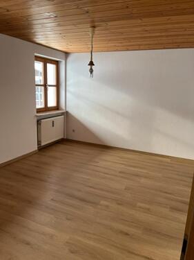 Foto - 2 Zimmer Wohnung 55qm Nähe Viechtach (Kirchaitnach) zu vermieten