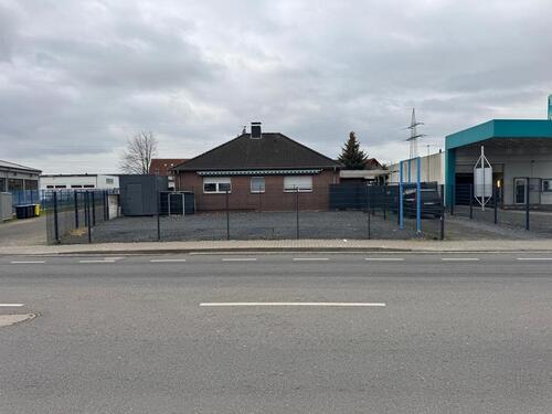 Foto - Autohandel Platz Zu Vermieten In Grevenbroich