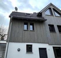 Moderne 3-Zimmer-Maisonette-Wohnung mit Hauscharakter & Erdwärme - Hüttenberg