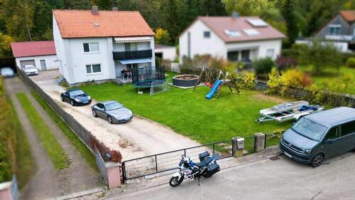 Foto - Modernisiertes Einfamilienhaus mit großem Grundstück