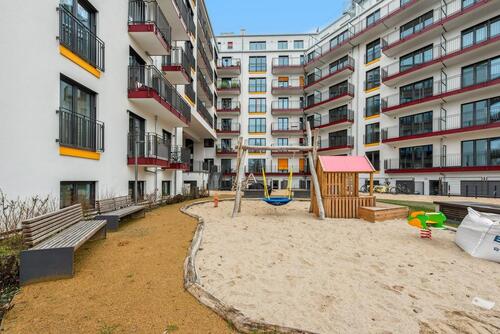 Foto - Großzügige 3-Zimmerwohnung mit Balkon und Wintergarten am Gleisdreieck