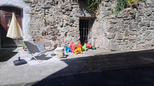 Foto - Gepflegte 3 Zimmer EG-Wohnung im Zentrum ** PLUS EBK ** Terrasse im Aussenbereich