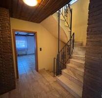 Ruhiges Doppelhaushälfte mit Kamin und Einbauküche - Gernsbach