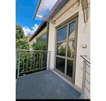 3-Zi.-Einliegerwohnung, 104 m², Balkon, ruhig, WG möglich, LB-Ost - Ludwigsburg