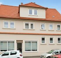 Zwei Häuser mit Garten - 398.000,00 EUR Kaufpreis, in Sennfeld (PLZ: 97526)