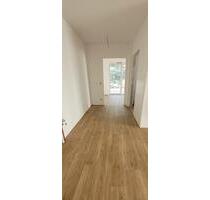 Moderne 2-Zimmer-Erdgeschosswohnung mit Garten - Dietzenbach