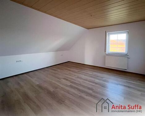Foto - 3.5 Zimmer Dachgeschoßwohnung in Neustadt an der Aisch