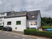 Foto - Mehrgenerationenhaus mit Unmengen Platz und Anbau