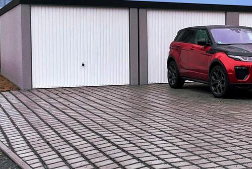 Foto - Garage inkl. Stellplatz & Strom 