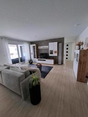 Foto - Helle, großzügige 3,5-Zimmer Wohnung