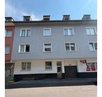 2-Zimmer Wohnung in Kölner Altstadt mit Stellplatz und Balkon